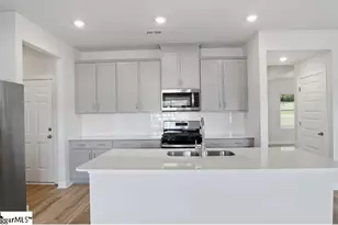 235 Abraham Wy, Boiling Springs, SC 29316 - Photo 3