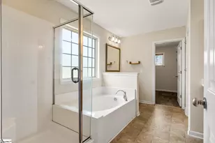 202 Hanster Dr, Easley, SC 29642 - Photo 23
