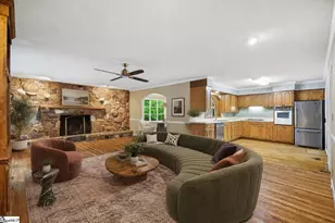 100 Crystal Ln, Pickens, SC 29671 - Photo 5