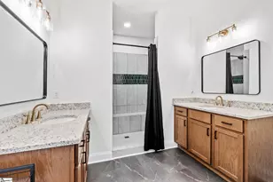 161 Meadow Park Dr, Easley, SC 29640 - Photo 19