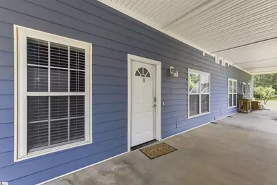 201 Bomber Court #Unit B, Ninety Six, SC 29666 - Photo 3