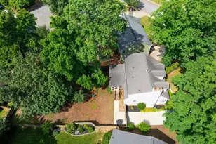 1031 Summit Dr, Greenville, SC 29609 - Photo 43