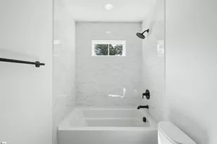 34 Lowndes Hill Rd, Greenville, SC 29607 - Photo 19