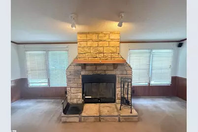 718 S Stockton Road, Fountain Inn, SC 29644 - Photo 17