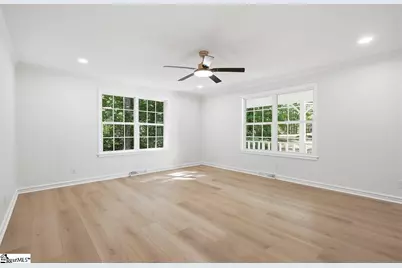 8 Overlook Court, Greenville, SC 29609 - Photo 5