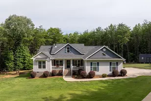 110 Gosnell Farmer Rd, Landrum, SC 29356 - Photo 3