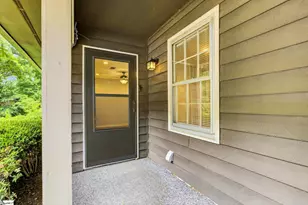 36 Oakwood Dr, Greenville, SC 29609 - Photo 3