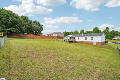 620 Courtland Way, Greer, SC 29651 - Photo 3