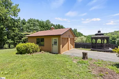 40 Ridings Road, Campobello, SC 29322 - Photo 33