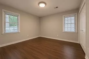 26 Oakwood Dr, Greenville, SC 29609 - Photo 13