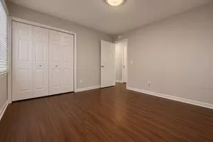 26 Oakwood Dr, Greenville, SC 29609 - Photo 11