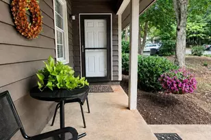 26 Oakwood Dr, Greenville, SC 29609 - Photo 3