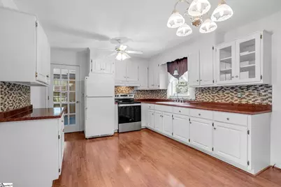 204 Parkdale Drive, Greenville, SC 29611 - Photo 7