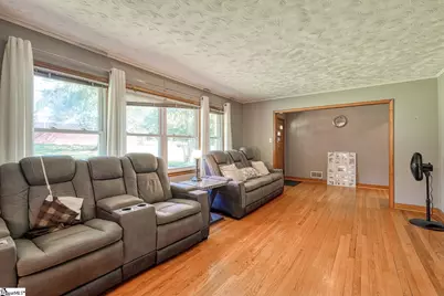 135 Skyview Drive, Spartanburg, SC 29303 - Photo 3