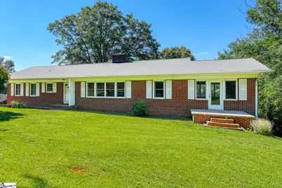135 Skyview Drive, Spartanburg, SC 29303 - Photo 1