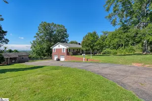 135 Skyview Dr, Spartanburg, SC 29303 - Photo 39