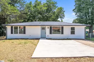 7 Beaverdam Rd, Williamston, SC 29697 - Photo 1