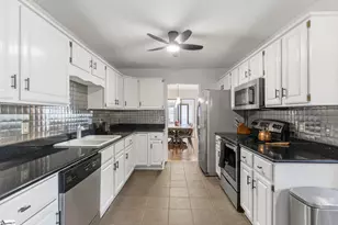 417 Sparrow Hawk Ct, Greer, SC 29650 - Photo 5