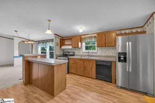 90 E Stagecoach Rd, Cross Hill, SC 29332 - Photo 17
