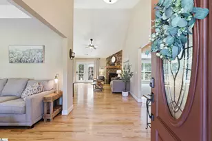 28 Goodwin Farms Ct, Travelers Rest, SC 29690 - Photo 3