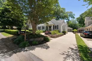 15 Phillips Ln, Greenville, SC 29605 - Photo 3