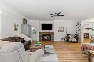2 Lotus Ct, Greenville, SC 29609 - Photo 17