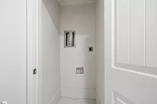 8 Bragg St, Greenville, SC 29611 - Photo 25