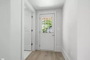 8 Bragg St, Greenville, SC 29611 - Photo 15