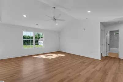 410 Benjamin Reid Court, Duncan, SC 29334 - Photo 5