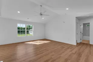 410 Benjamin Reid Ct, Duncan, SC 29334 - Photo 5