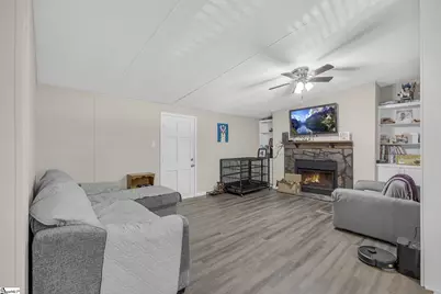 313 W Bagwell Road, Liberty, SC 29657 - Photo 17