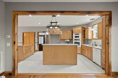 210 Rutledge Lake Road, Greenville, SC 29617 - Photo 9