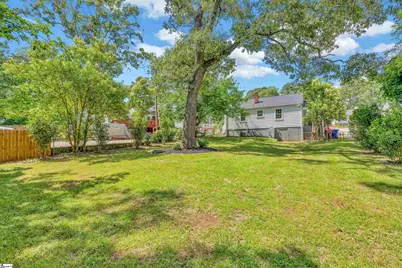 141 Pleasant Ridge Avenue, Greenville, SC 29605 - Photo 17