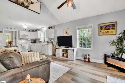 301 S E Street, Easley, SC 29640 - Photo 7