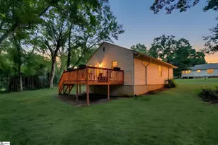 301 S E St, Easley, SC 29640 - Photo 49