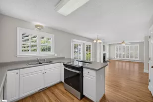 202 Ashford Ct, Easley, SC 29642 - Photo 7