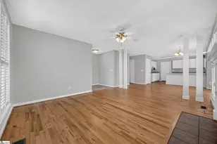 202 Ashford Ct, Easley, SC 29642 - Photo 3