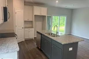 174 Gumwood Circle, Gaffney, SC 29341 - Photo 5