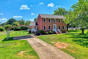104 Locksley Dr, Greenwood, SC 29649 - Photo 1