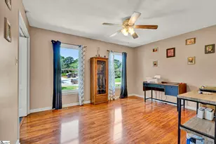 104 Locksley Dr, Greenwood, SC 29649 - Photo 9