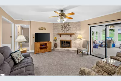 208 Holly Road, Taylors, SC 29687 - Photo 3