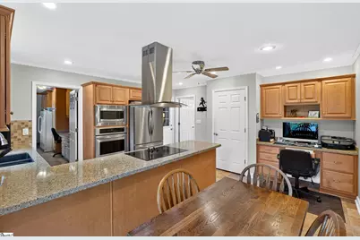 208 Holly Road, Taylors, SC 29687 - Photo 11