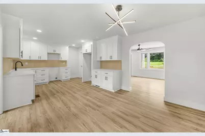 5497 Old Buncombe Road, Greenville, SC 29609 - Photo 11