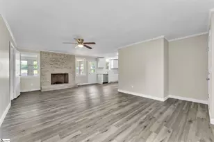 107 Carriage Ln, Simpsonville, SC 29681 - Photo 3