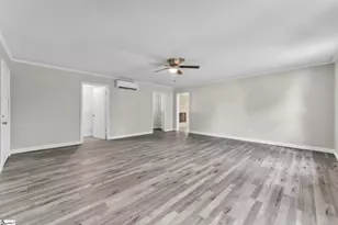 107 Carriage Ln, Simpsonville, SC 29681 - Photo 5