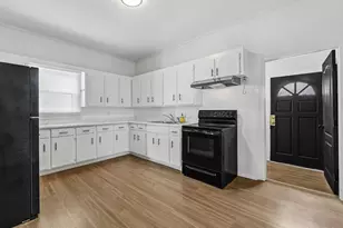 52 Hutchins St, Greenville, SC 29605 - Photo 11