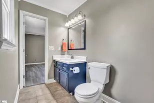 209 Hickory Dr, Easley, SC 29642 - Photo 33