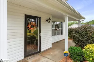 102 Lochenshire Pl, Belton, SC 29627 - Photo 3
