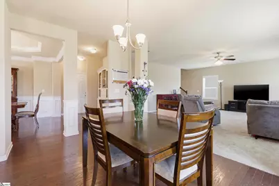 324 Lost Lake Drive, Simpsonville, SC 29681 - Photo 7