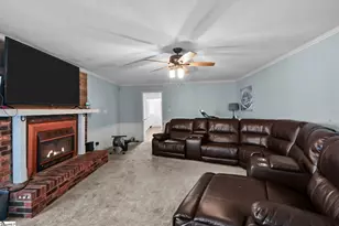 210 Briarwood Dr, Pacolet, SC 29372 - Photo 5